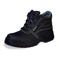 D/D Chukka S3 Black Size 4